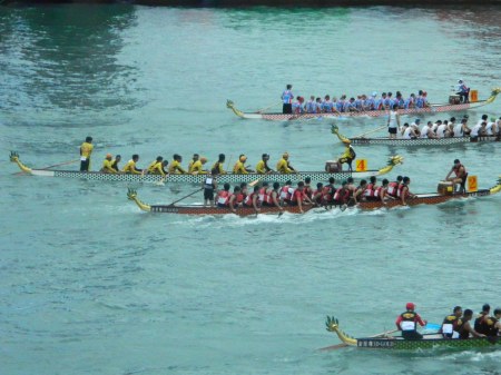 Bohol Takes on Dragon-Boating