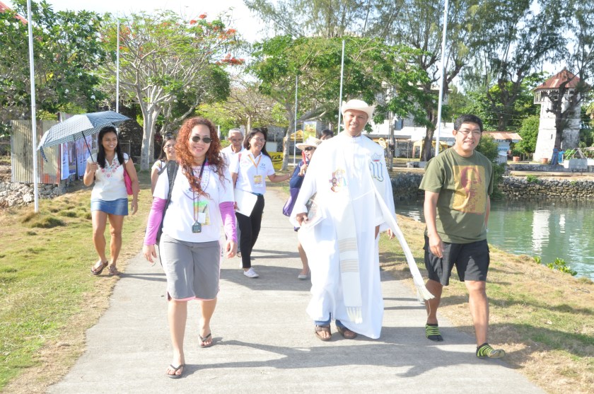 Fr Saco of the Dauis Parish provided us the spiritual guidance