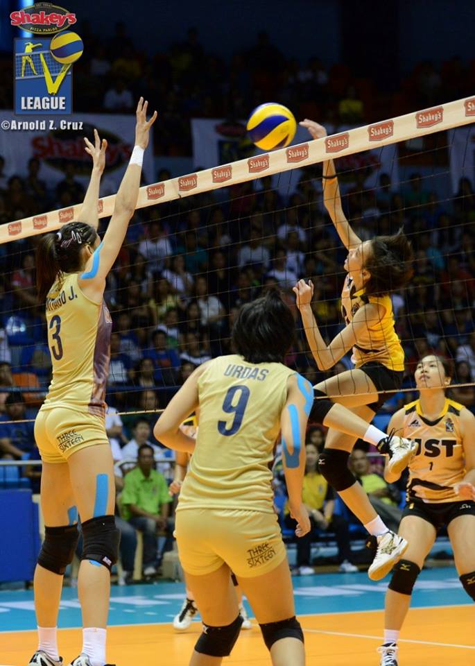 Tigresses aiming to surprise the Bulldogs. (Arnold Cruz)