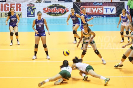 Diving for the ball without pads and all, the Davaoenas showed the Manila crowd a thing or two about grit, about iron will, about pride. 
